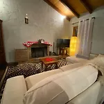 فيلة Orino Livadi Mount Iv أراخوفا