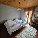 Orino Livadi Mount Iv فيلة أراخوفا